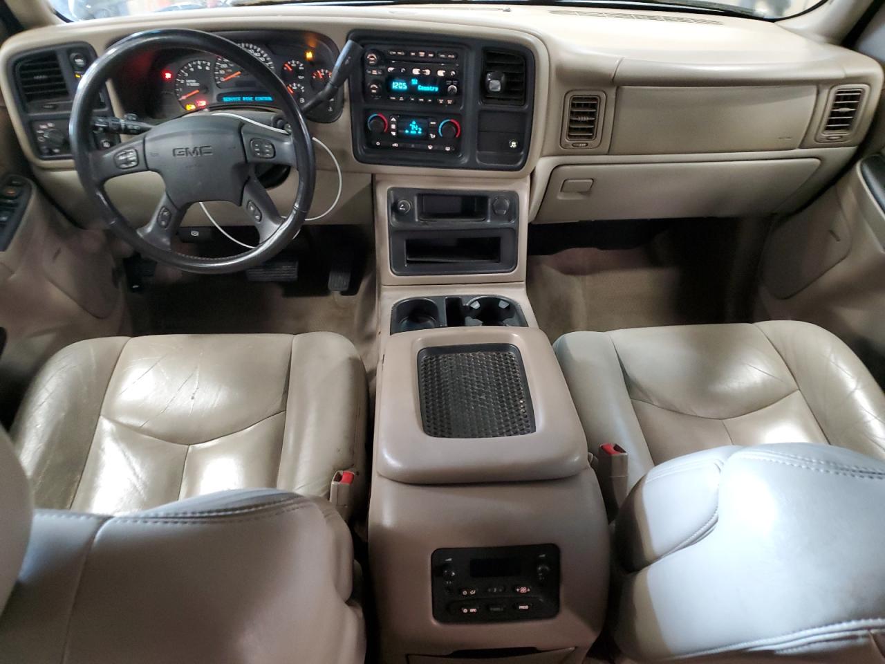 2005 GMC Yukon VIN: 1GKEK13T65R220620 Lot: 75560604