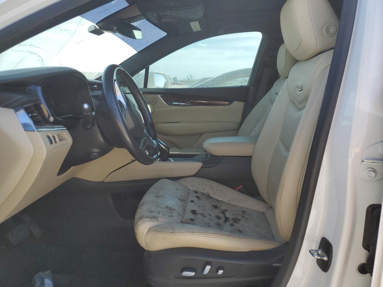 2019 Cadillac XT5 - Image 7