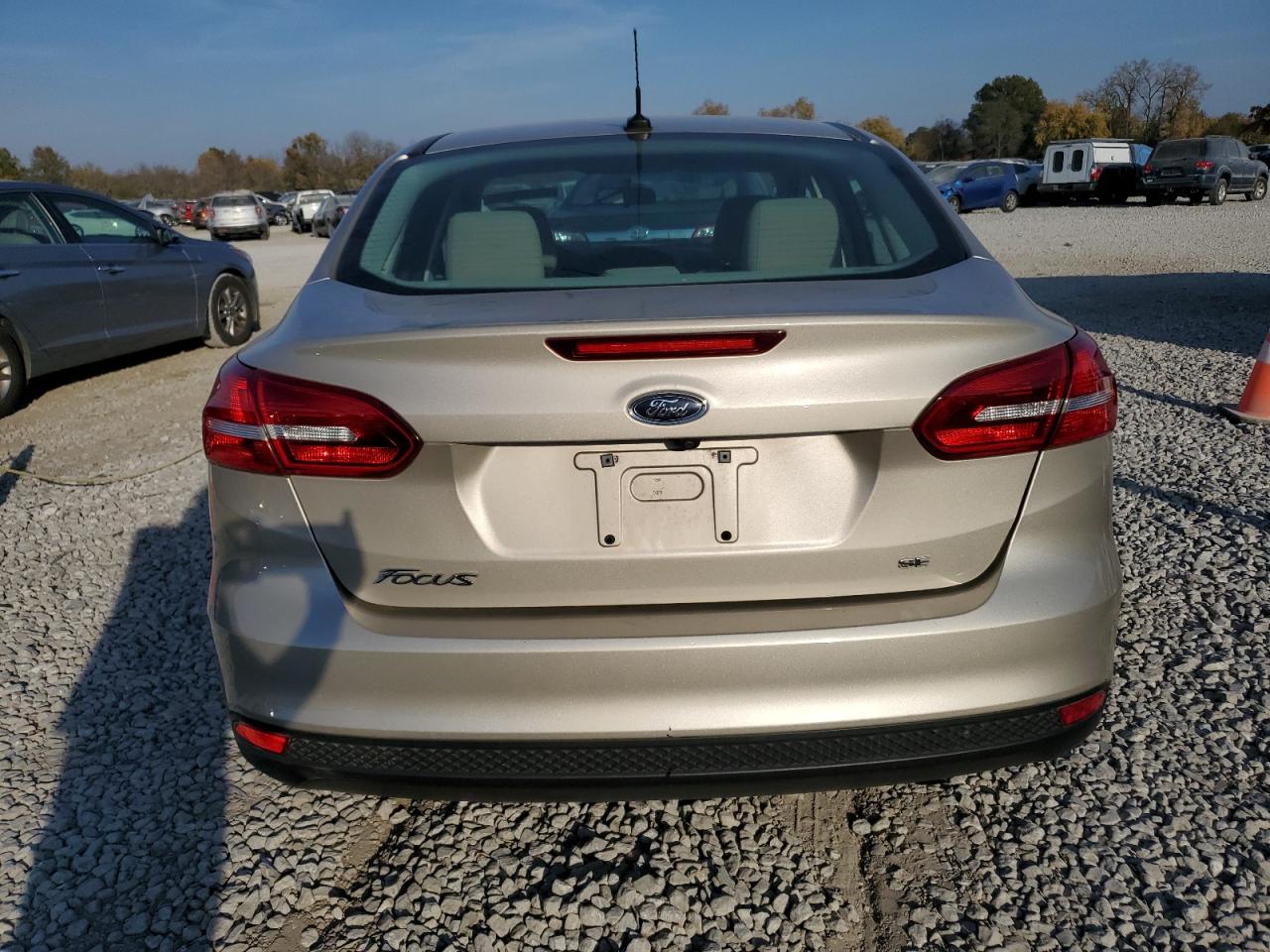 2017 Ford Focus Se VIN: 1FADP3F20HL235246 Lot: 78466624