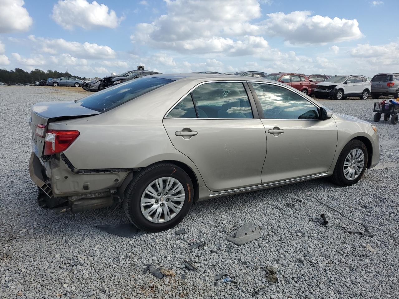 VIN 4T1BF1FK3DU289052 2013 TOYOTA CAMRY no.3