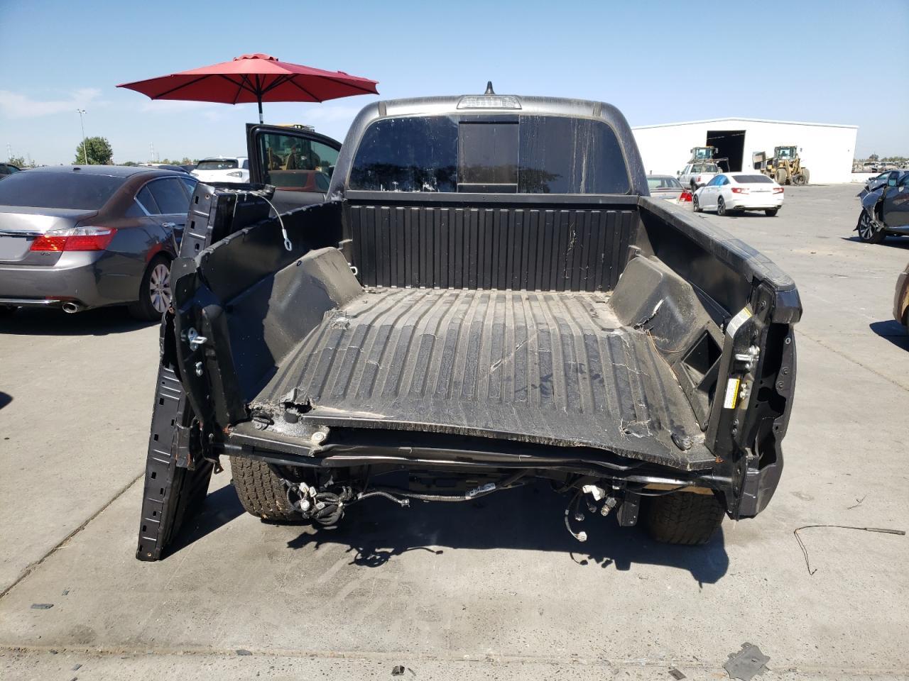 2022 Toyota Tacoma - Image 6