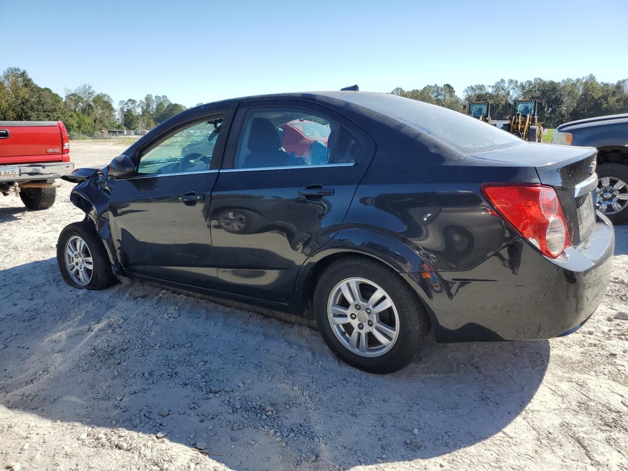 2013 Chevrolet Sonic - Image 2