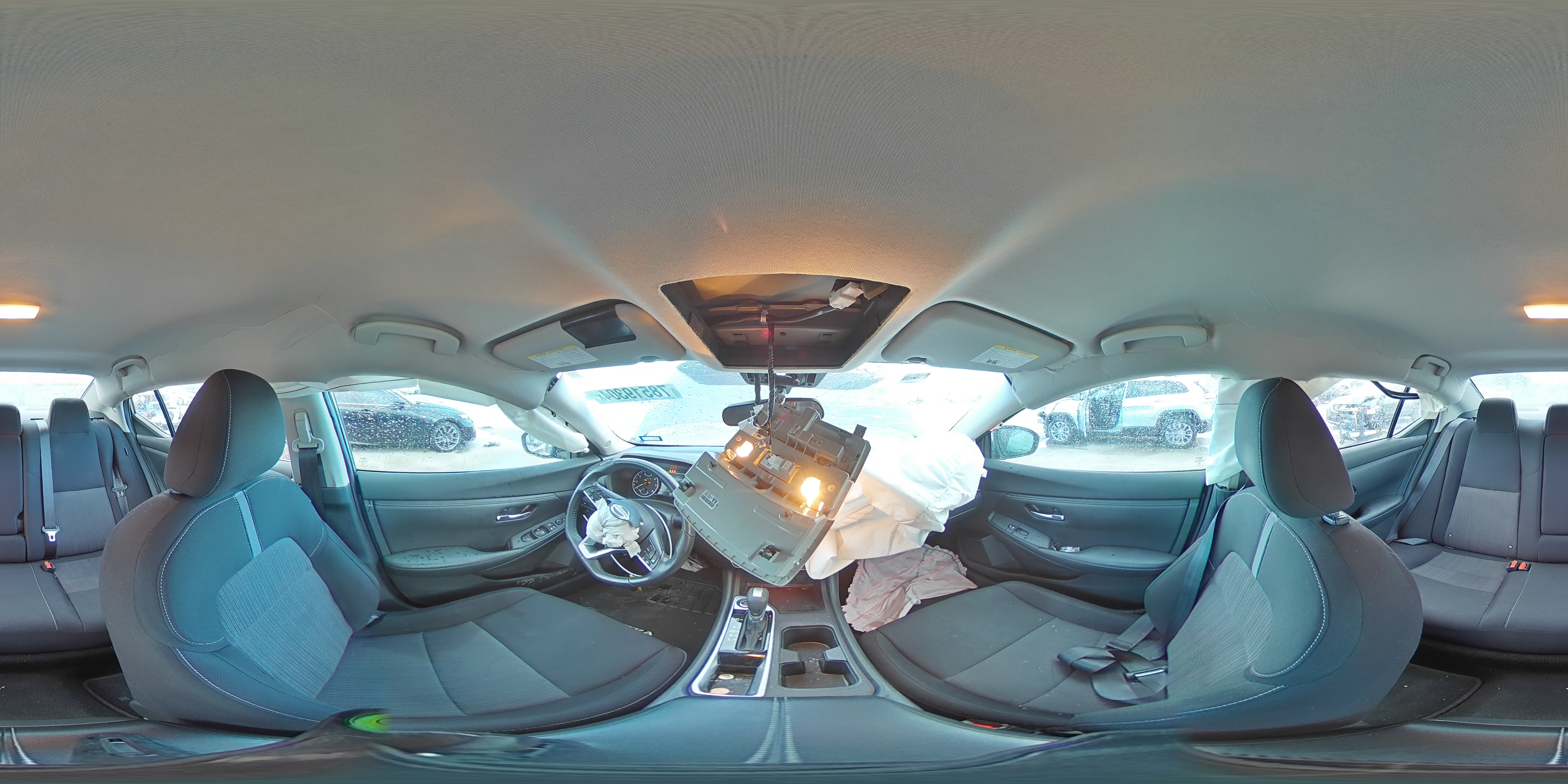 2022 Nissan Sentra - Image 13