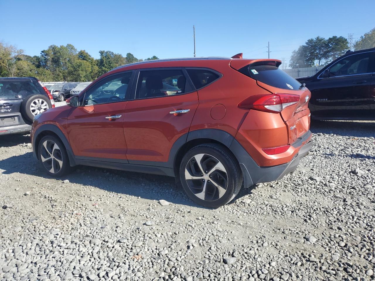 2016 Hyundai Tucson - Image 2