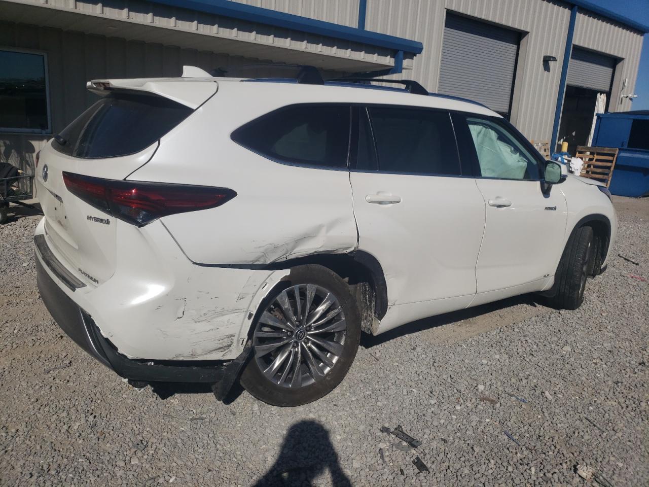 2021 Toyota Highlander Hybrid Platinum VIN: 5TDEBRCH2MS029430 Lot: 76557974