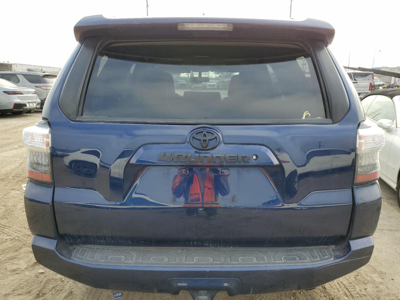 2019 Toyota 4Runner Sr5 VIN: JTEBU5JR2K5717976 Lot: 74138204