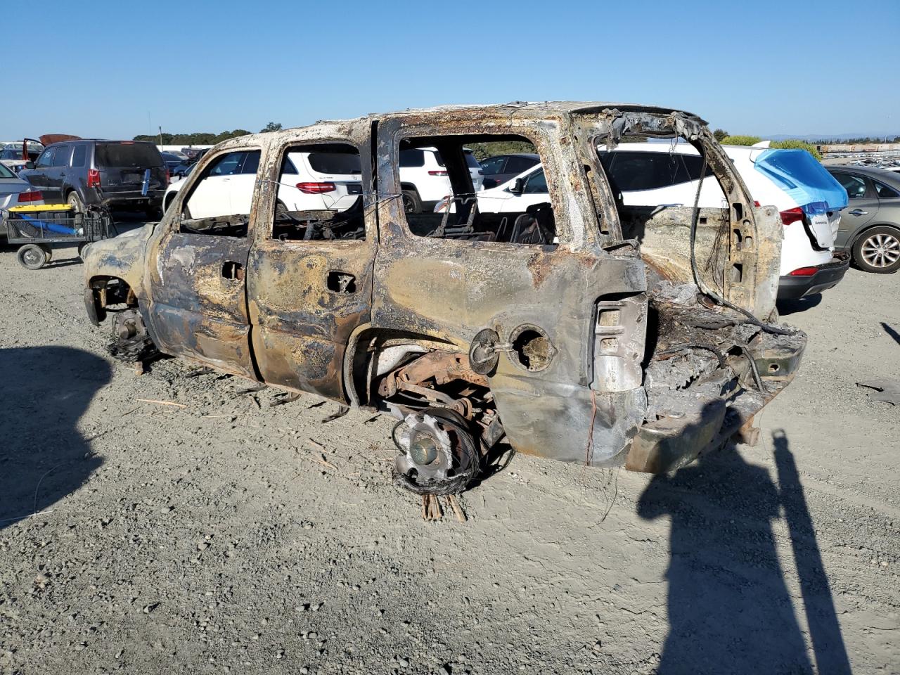 2005 Chevrolet Tahoe - Image 2