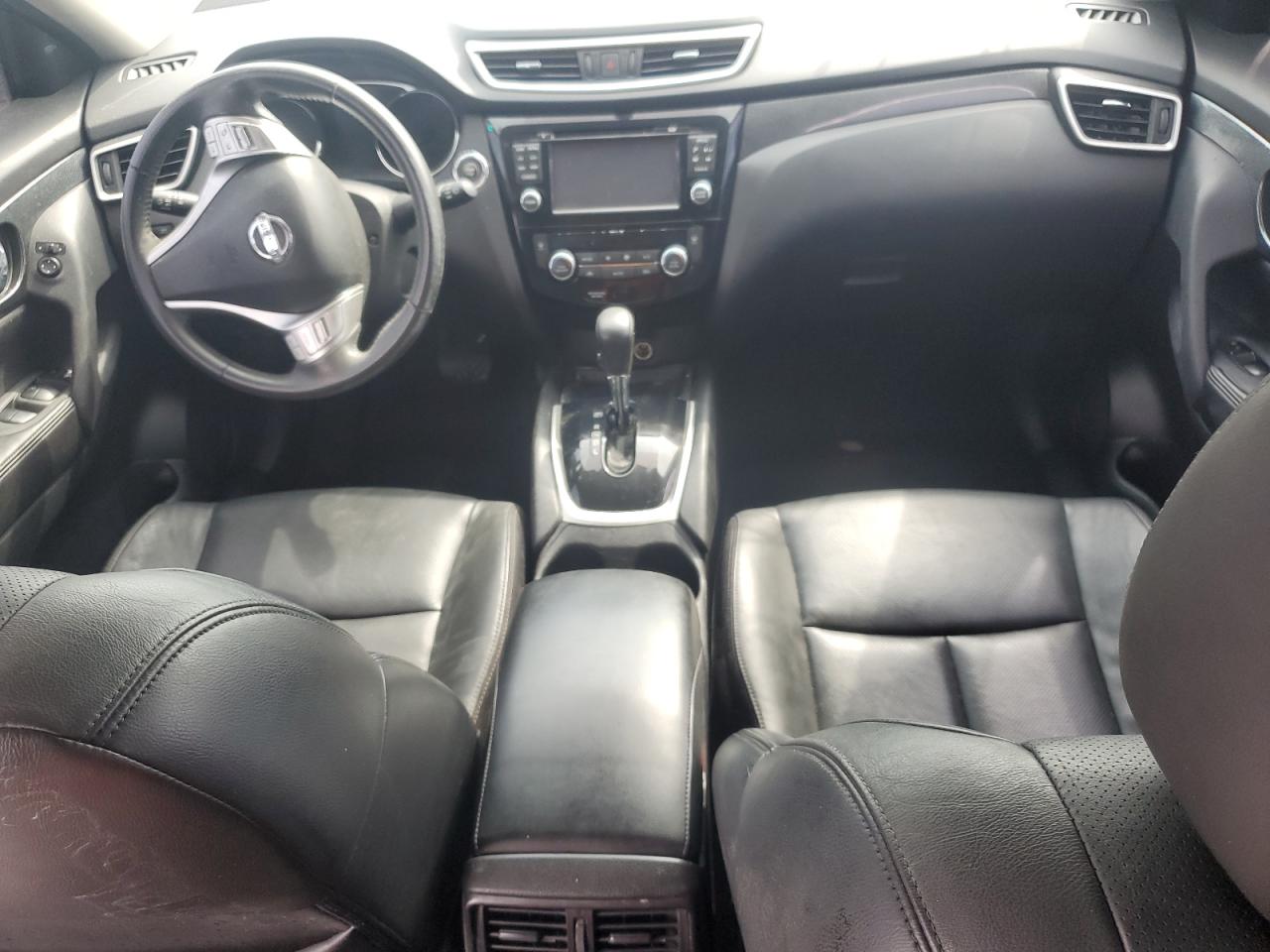 2015 Nissan Rogue - Image 8