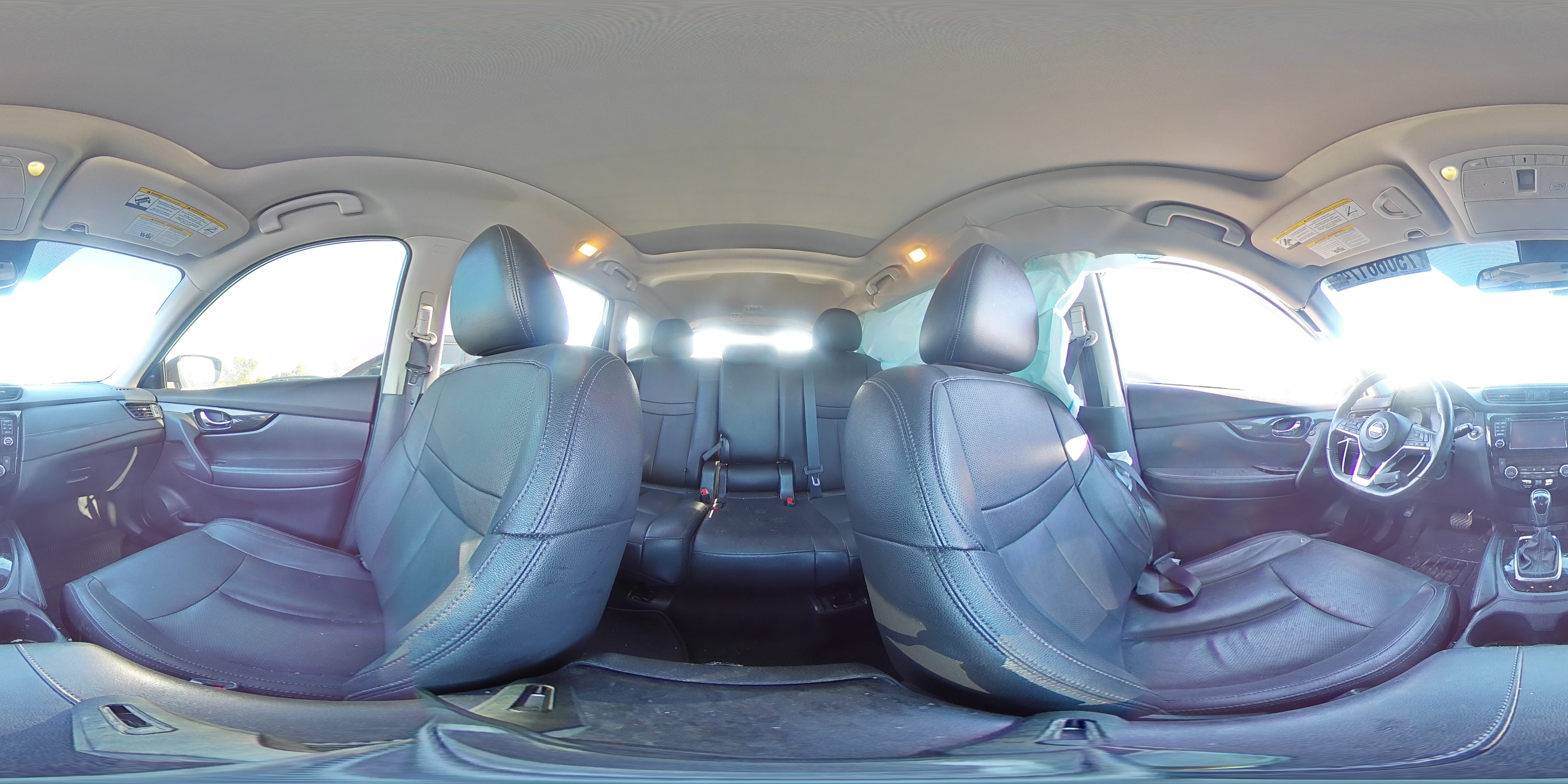 2017 Nissan Rogue - Image 14