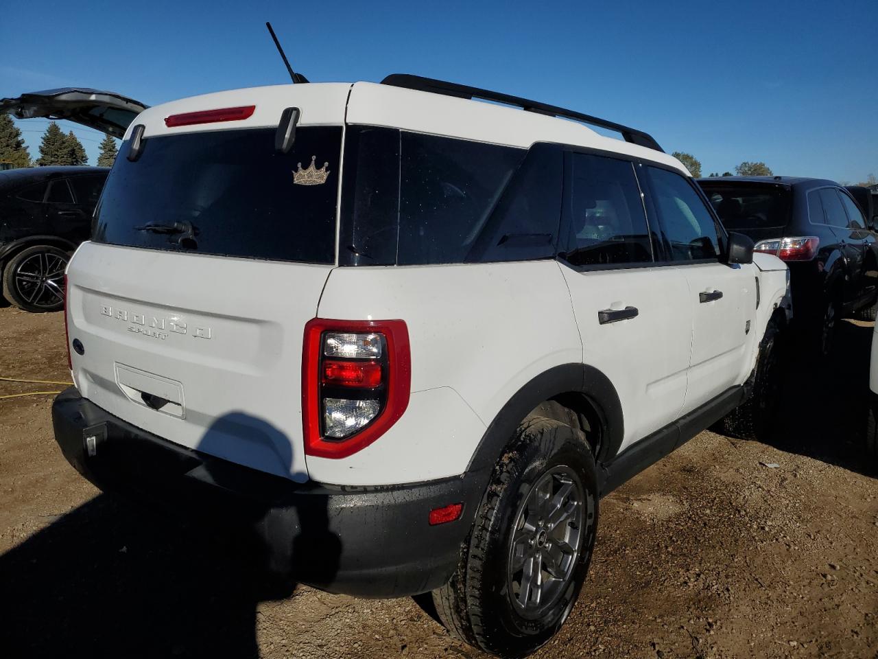 2023 Ford Bronco - Image 3