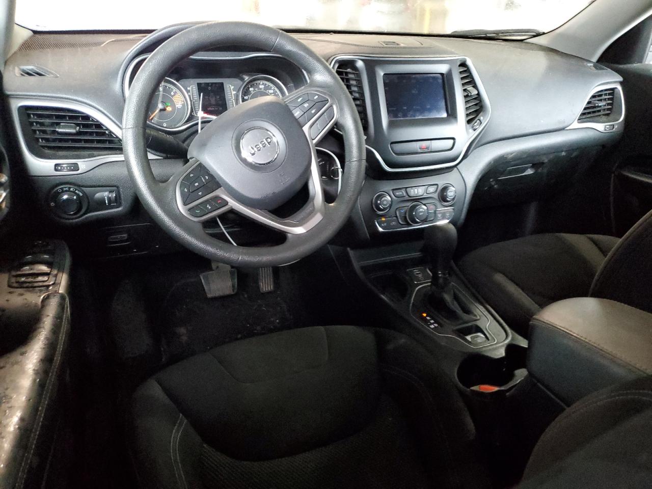 2020 Jeep Grand Cherokee - Image 8