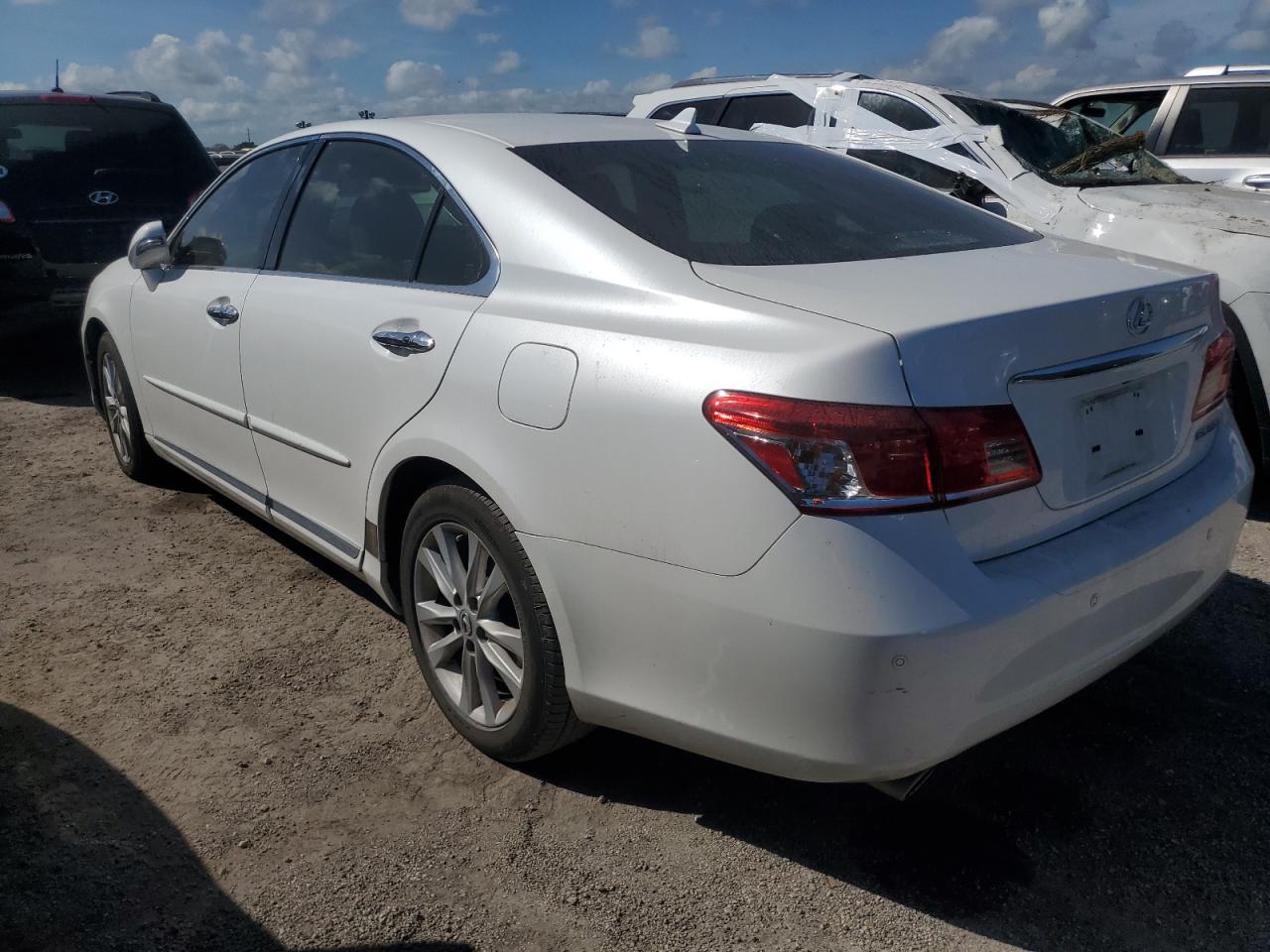 2011 Lexus Es 350 VIN: JTHBK1EG3B2469099 Lot: 76176304