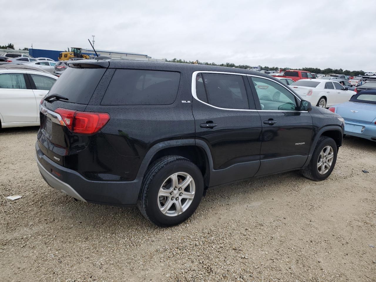2019 GMC Acadia - Image 3