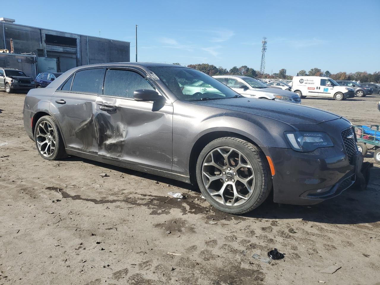 2018 Chrysler 300 - Image 4