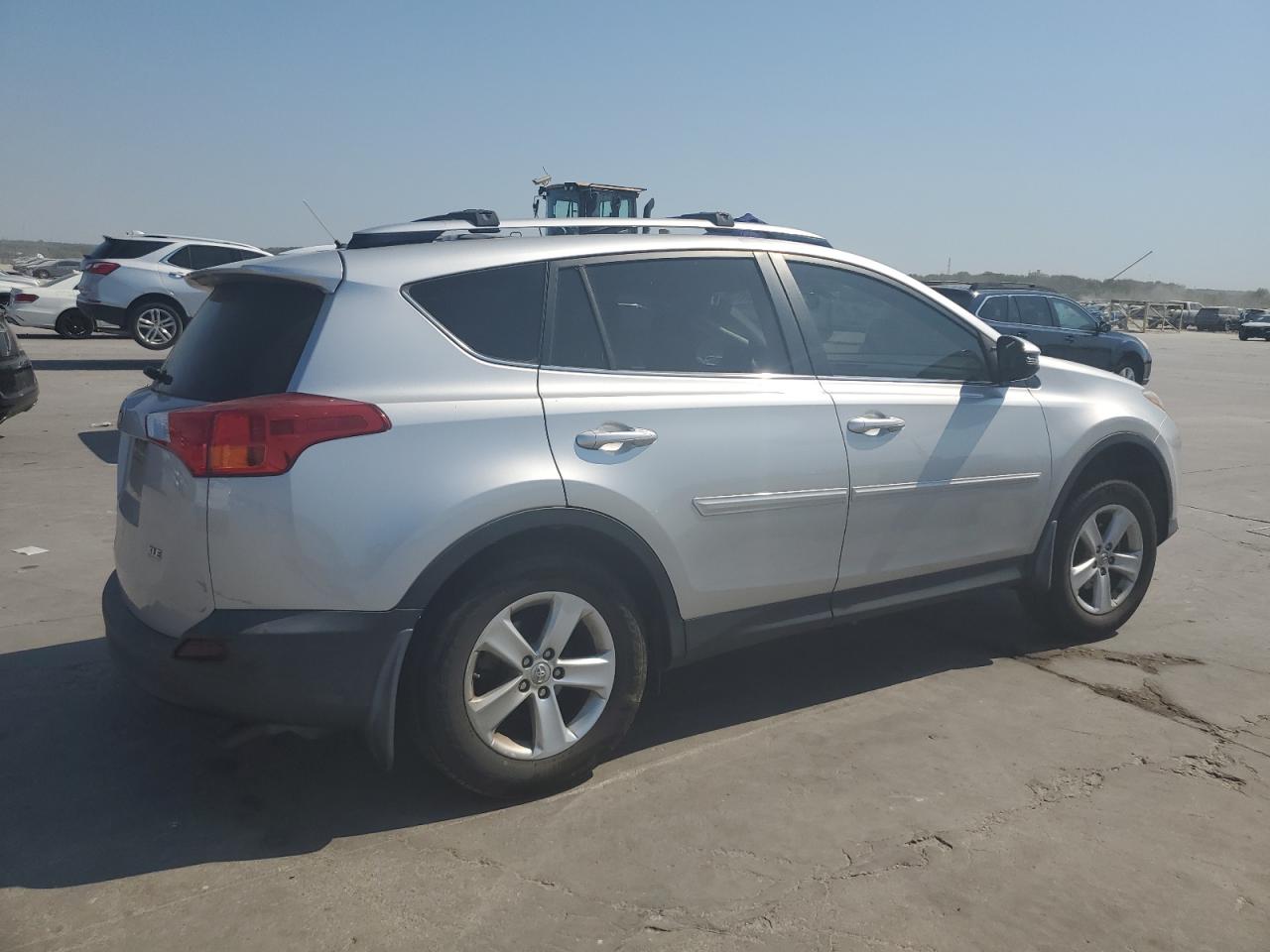 VIN JTMWFREV2D5017375 2013 TOYOTA RAV4 no.3