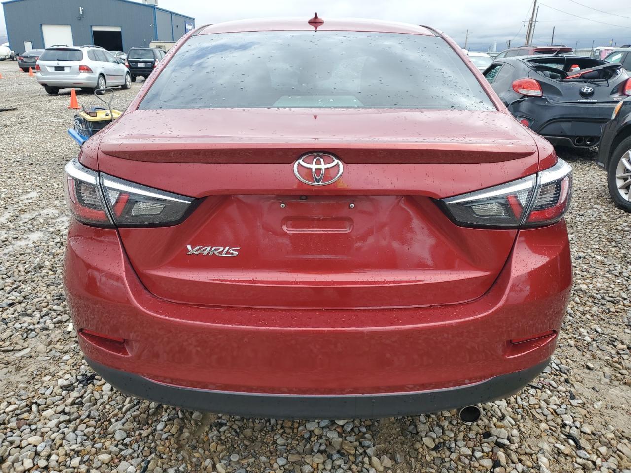 3MYDLBYV1KY518360 2019 Toyota Yaris L