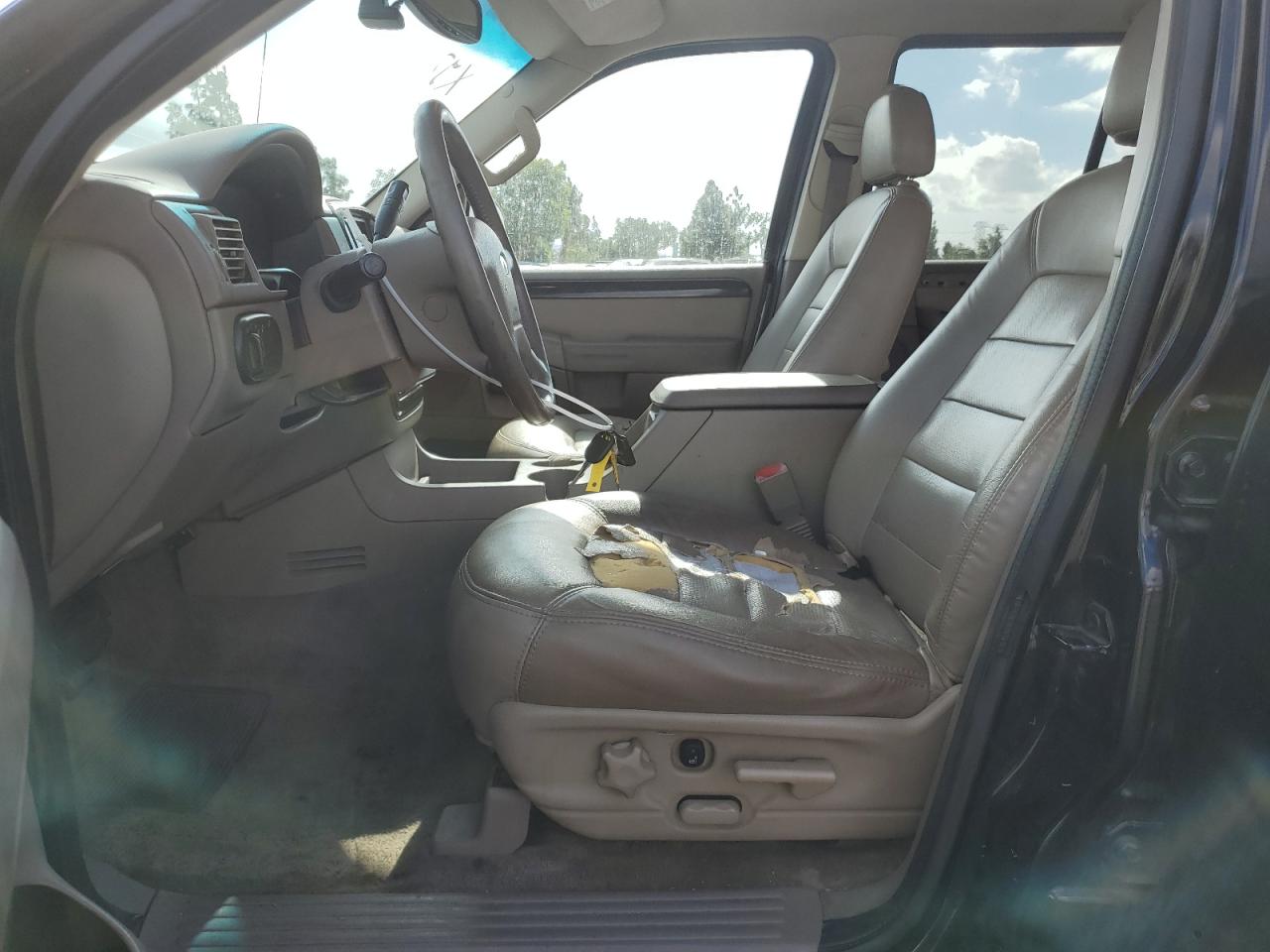 2002 Ford Explorer - Image 7