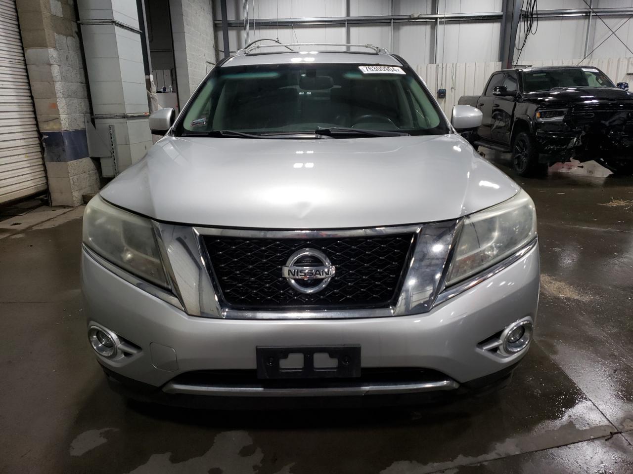 2015 Nissan Pathfinder - Image 5