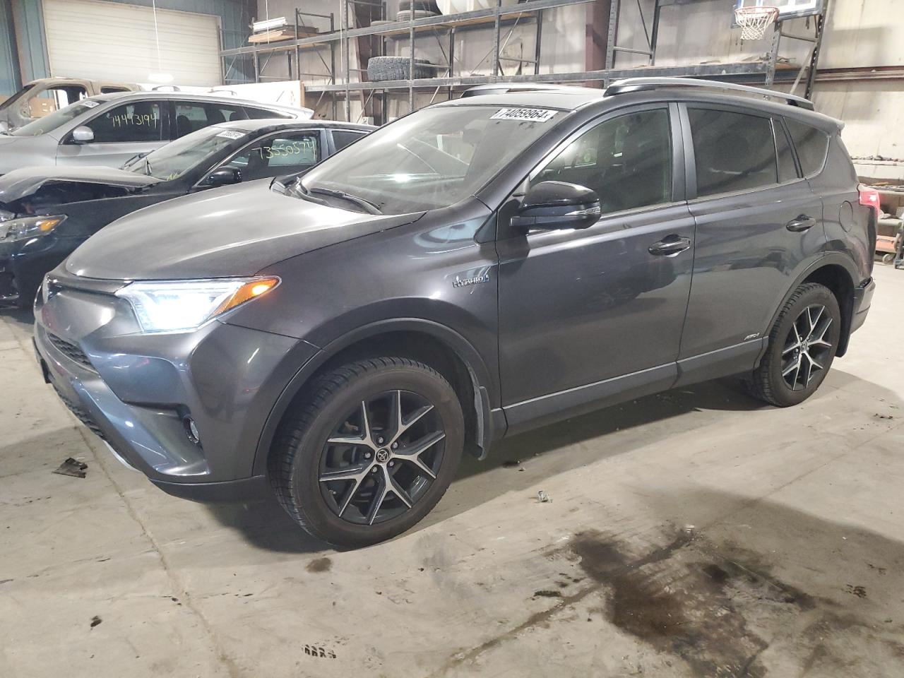 JTMJJREV7JD221566 2018 TOYOTA RAV 4 - Image 1