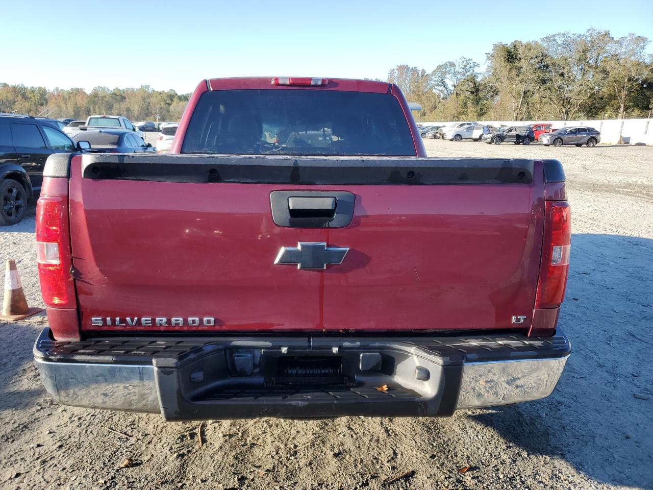 2007 Chevrolet Silverado - Image 6