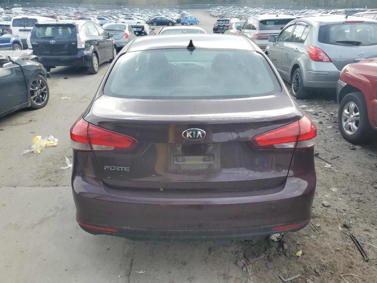 2017 Kia Forte Lx VIN: 3KPFK4A77HE071254 Lot: 72760644