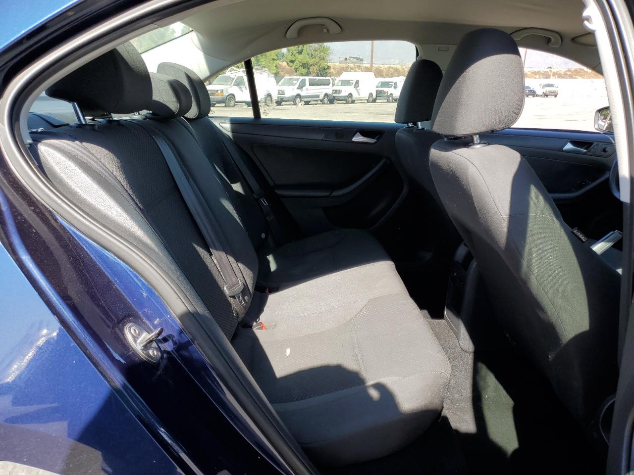 2014 Volkswagen Jetta - Image 10