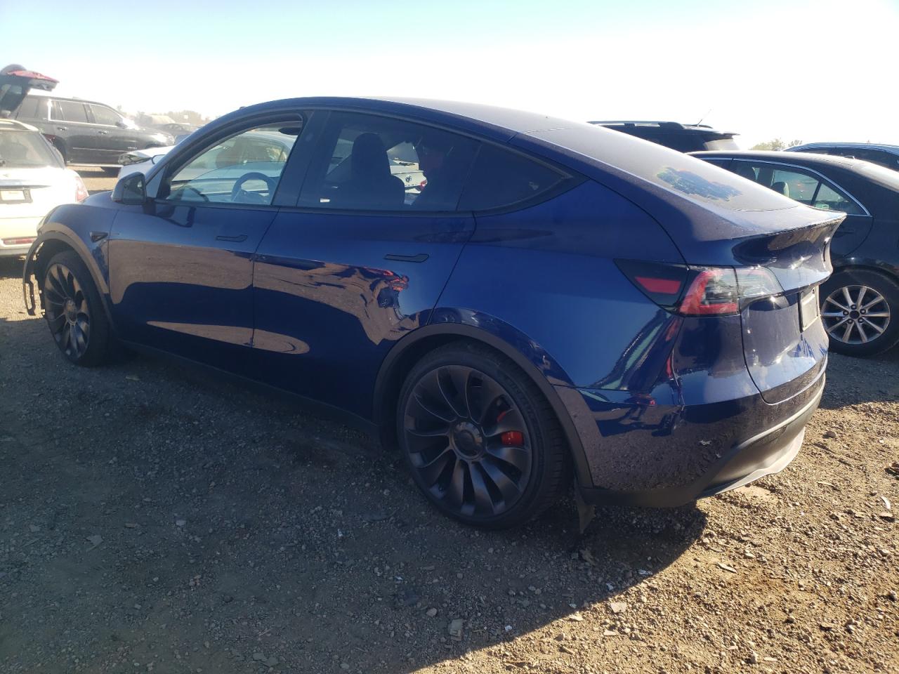 7SAYGDEF9PF976926 2023 TESLA MODEL Y - Image 2