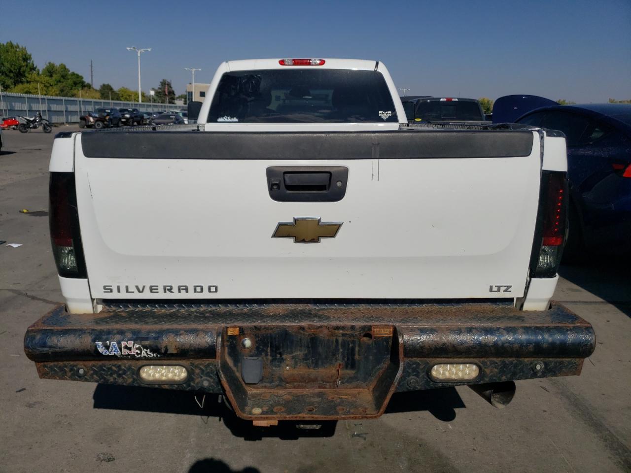 1GC4K1C81BF132820 2011 Chevrolet Silverado K3500 Ltz