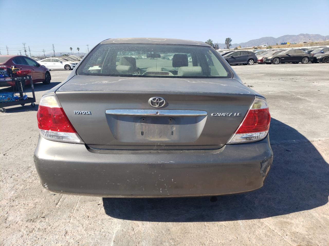 2005 Toyota Camry Le VIN: 4T1BE32K45U564191 Lot: 77668164