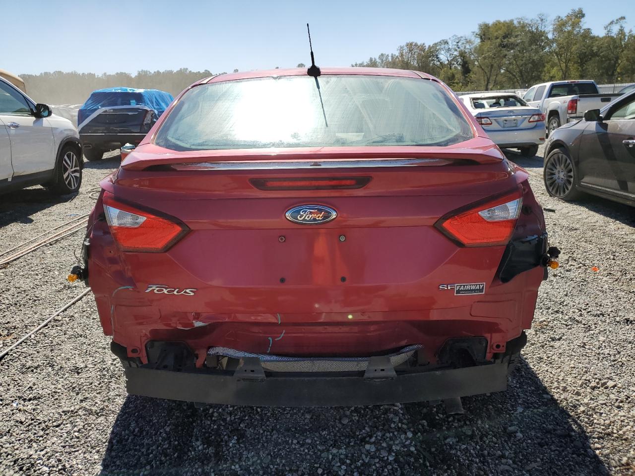 1FAHP3F28CL117567 2012 Ford Focus Se