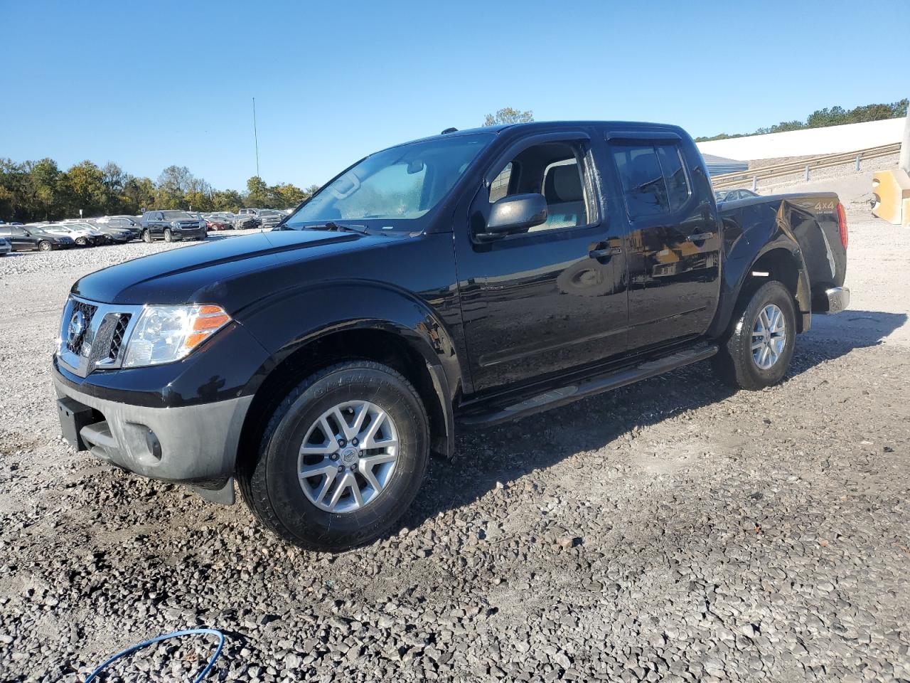 1N6AD0EV7HN766218 2017 NISSAN NAVARA - Image 1