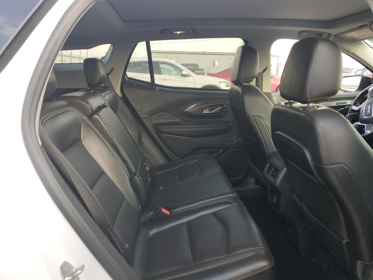 2020 GMC Terrain - Image 11