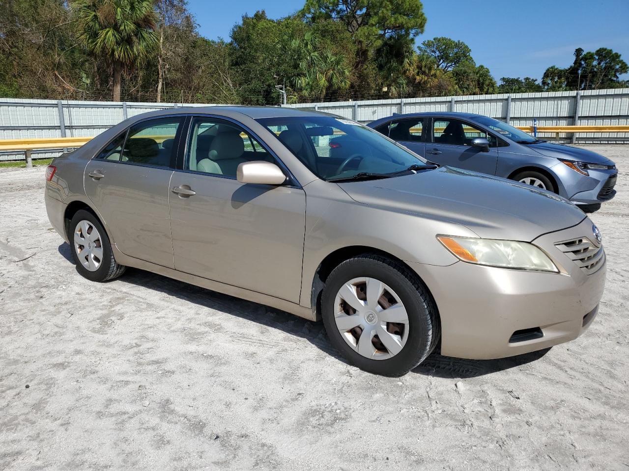 2007 Toyota Camry Ce VIN: 4T1BE46K27U176413 Lot: 76204544