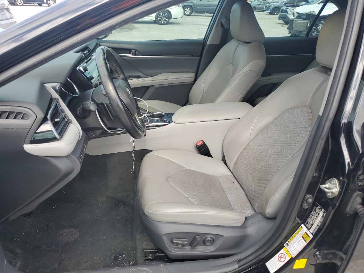 2019 Toyota Camry - Image 7
