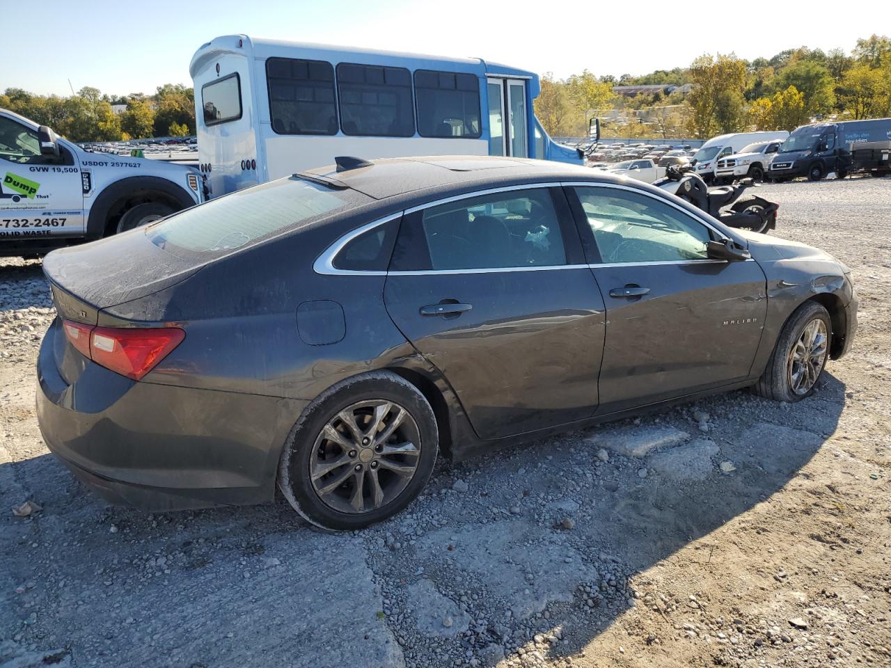 2016 Chevrolet Malibu - Image 3
