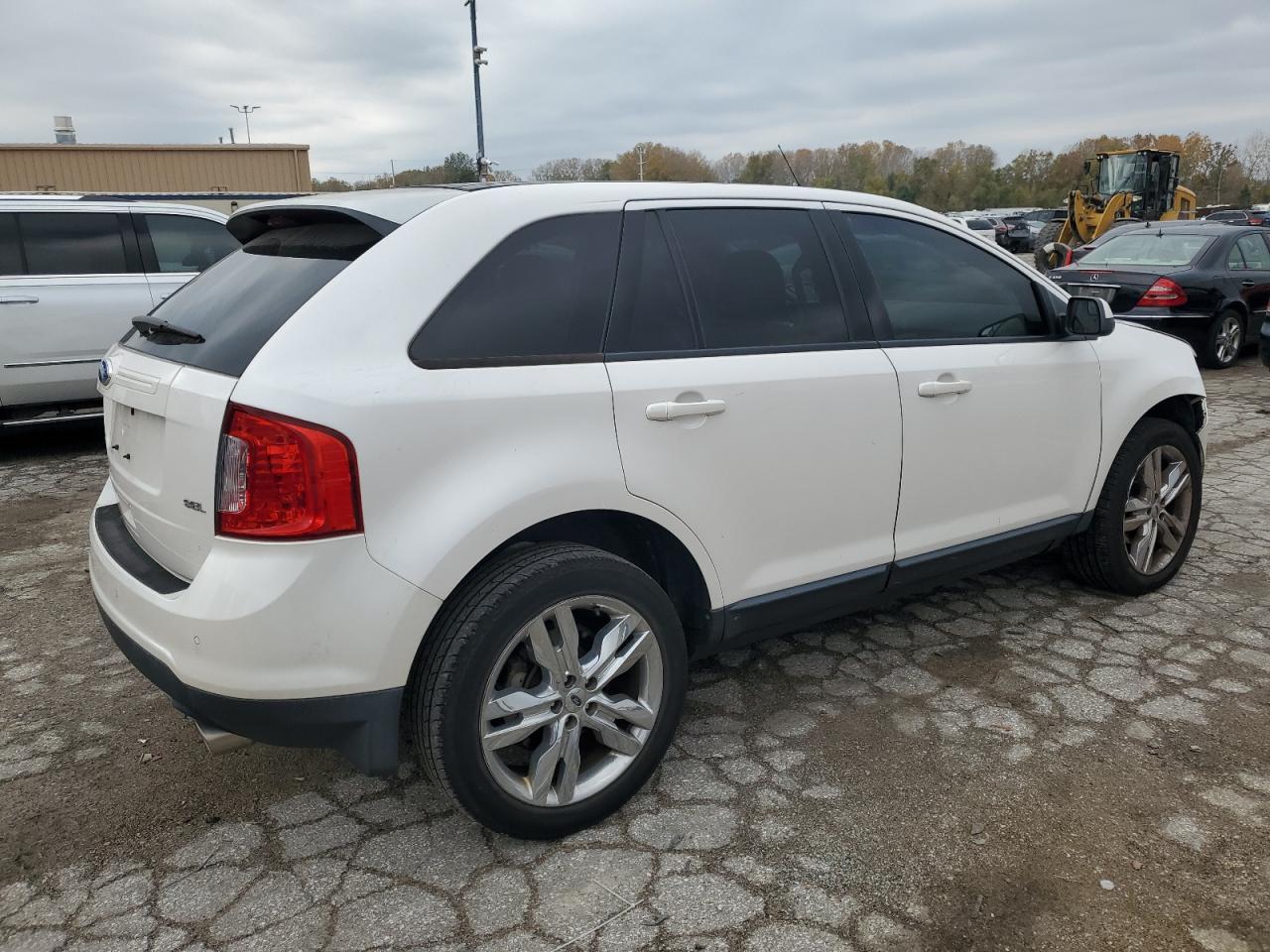 2012 Ford Edge - Image 3
