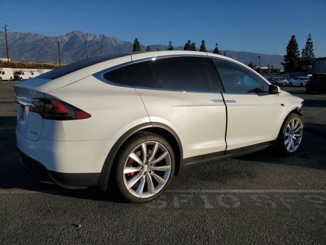  TESLA MODEL X 2016 Белый