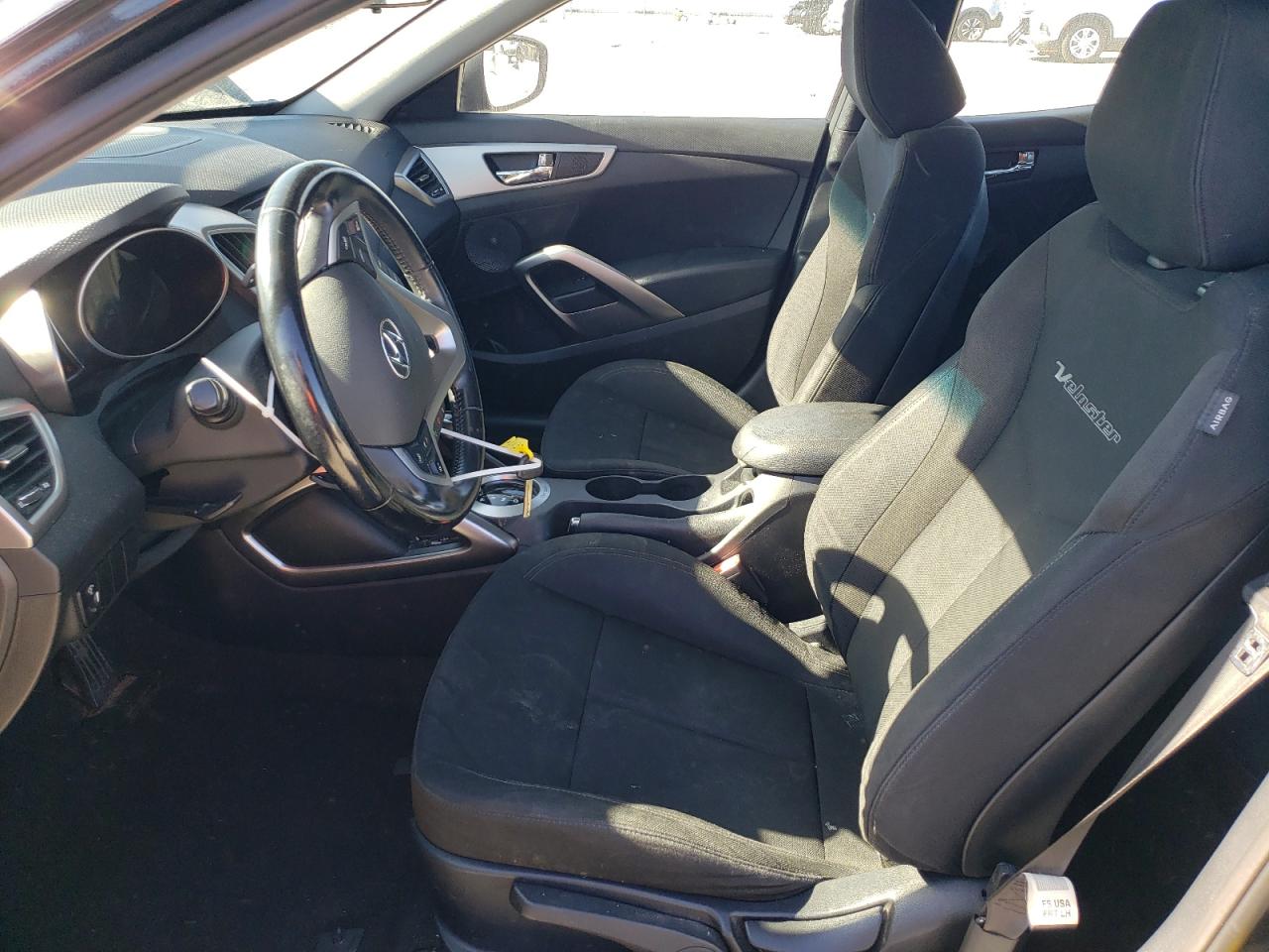 2017 Hyundai Veloster - Image 7