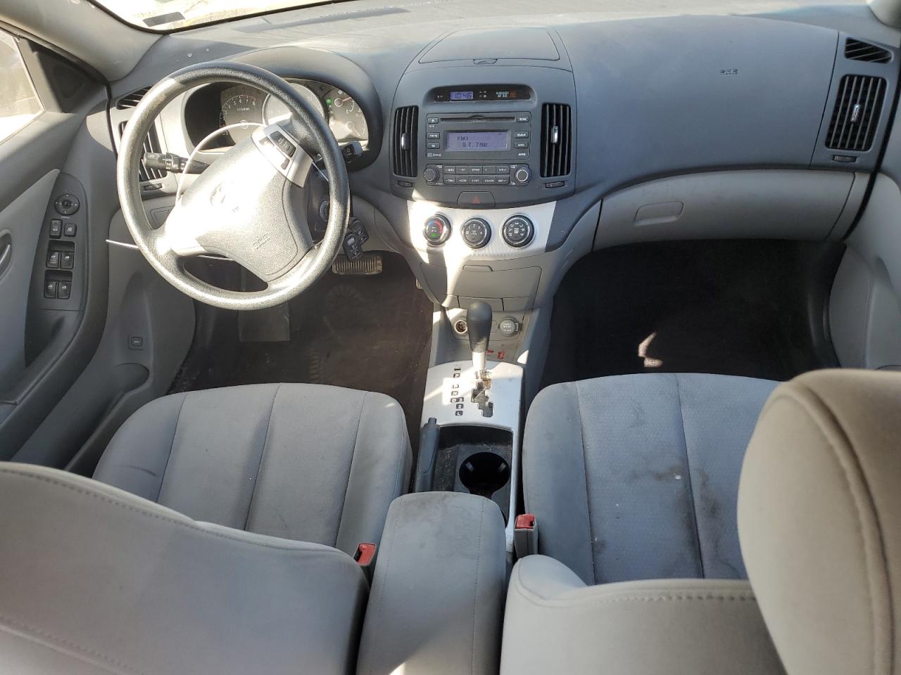 2008 Hyundai Elantra - Image 8