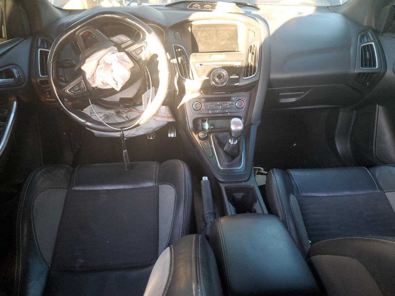 2016 Ford Focus - Image 8