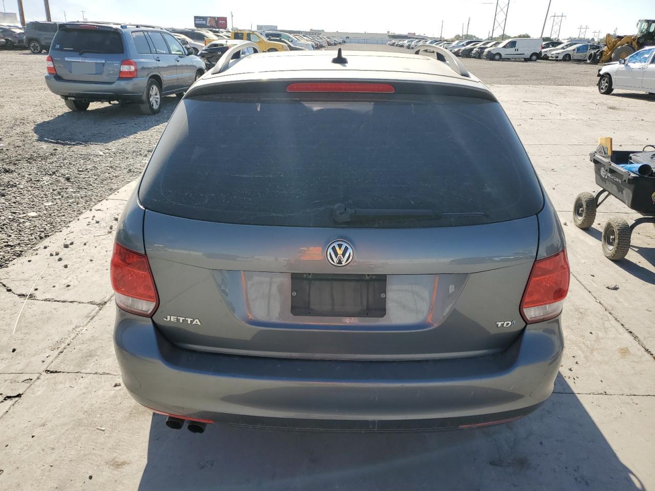 3VWPL7AJ7EM600196 2014 Volkswagen Jetta Tdi