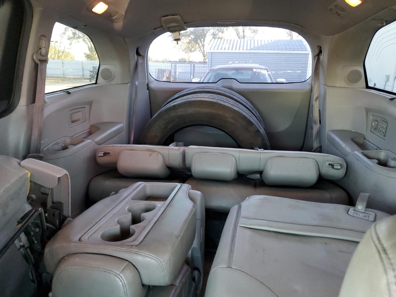2012 Honda Odyssey - Image 10