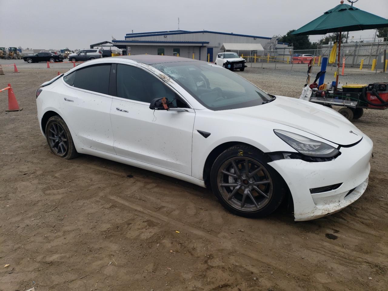 2018 Tesla Model 3 VIN: 5YJ3E1EB1JF074903 Lot: 73216844