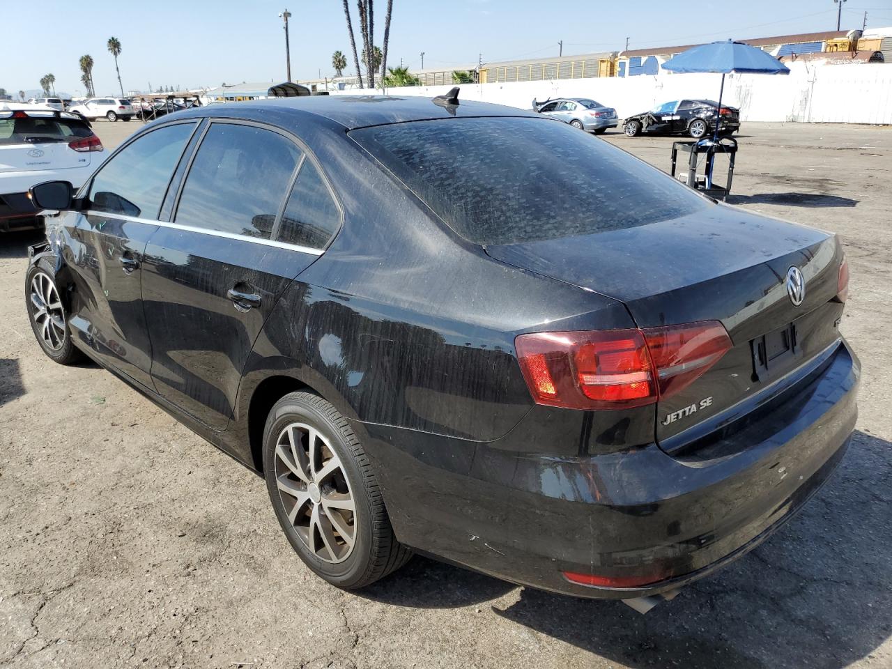 2017 Volkswagen Jetta - Image 2