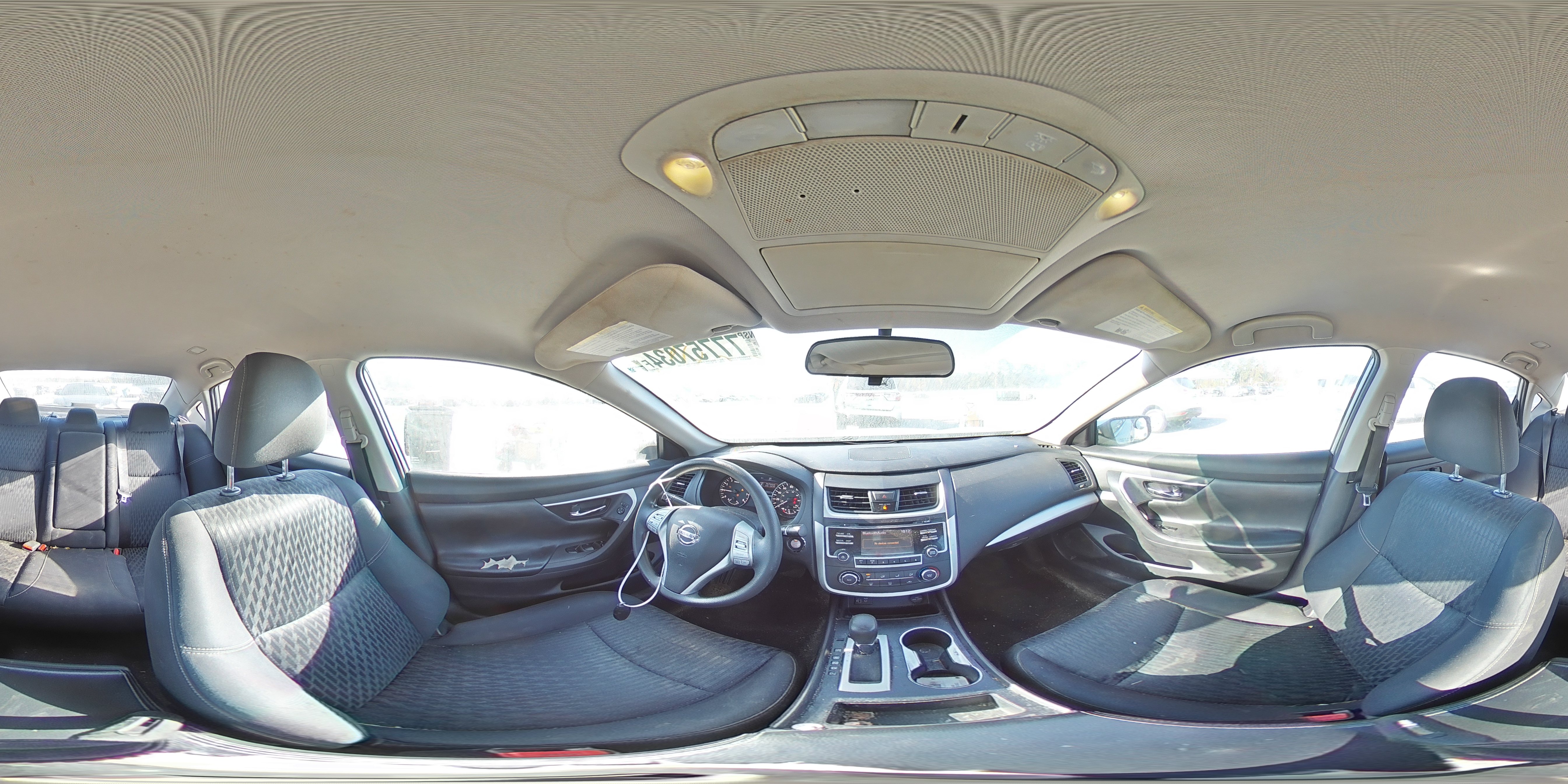 2017 Nissan Altima - Image 12