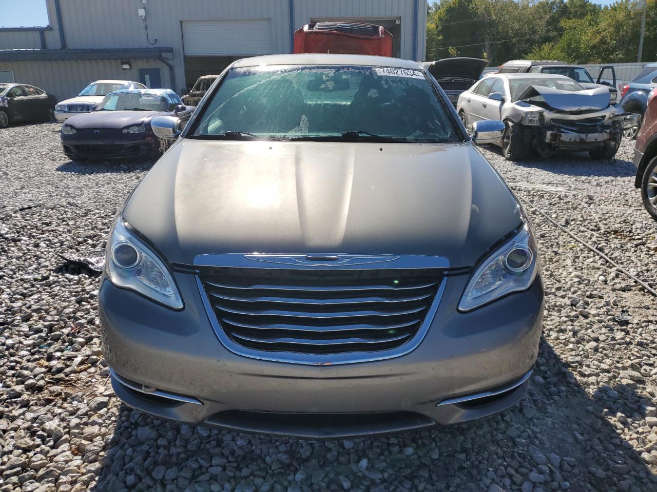 VIN 1C3CCBCG7DN542573 2013 CHRYSLER 200 no.5