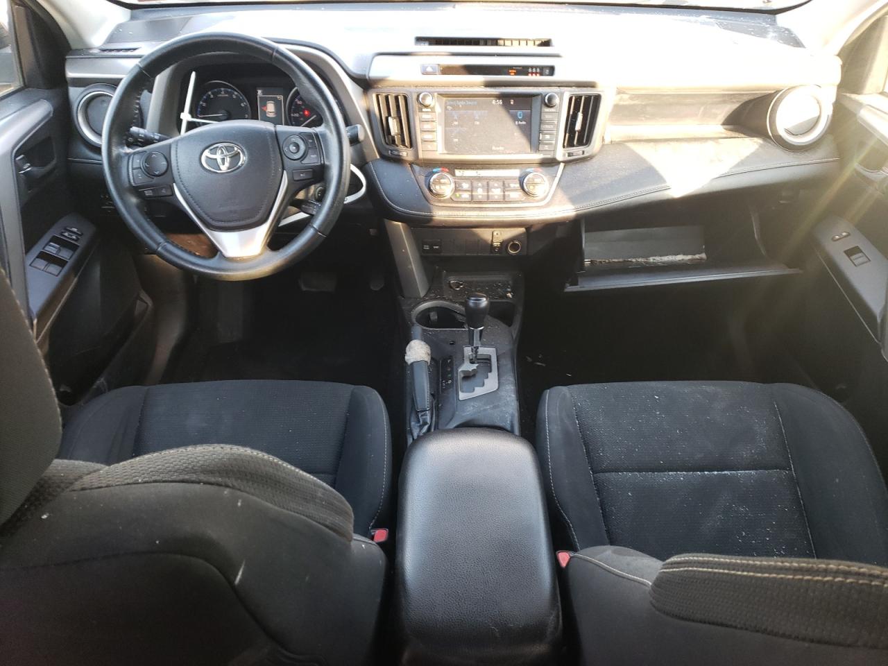 2T3RFREV9HW636180 2017 Toyota Rav4 Xle