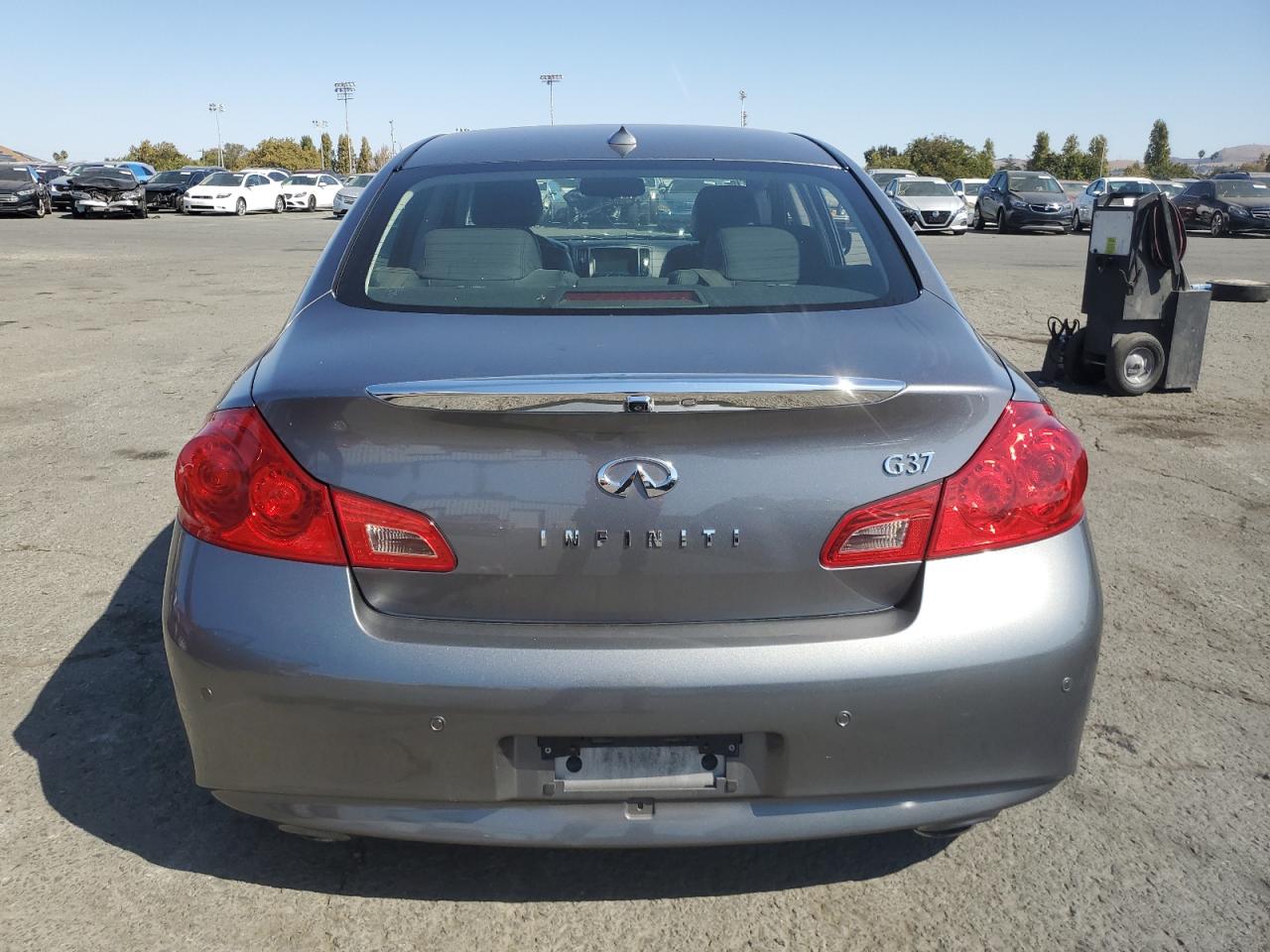 2011 Infiniti G37 Base VIN: JN1CV6AP1BM504147 Lot: 73895464