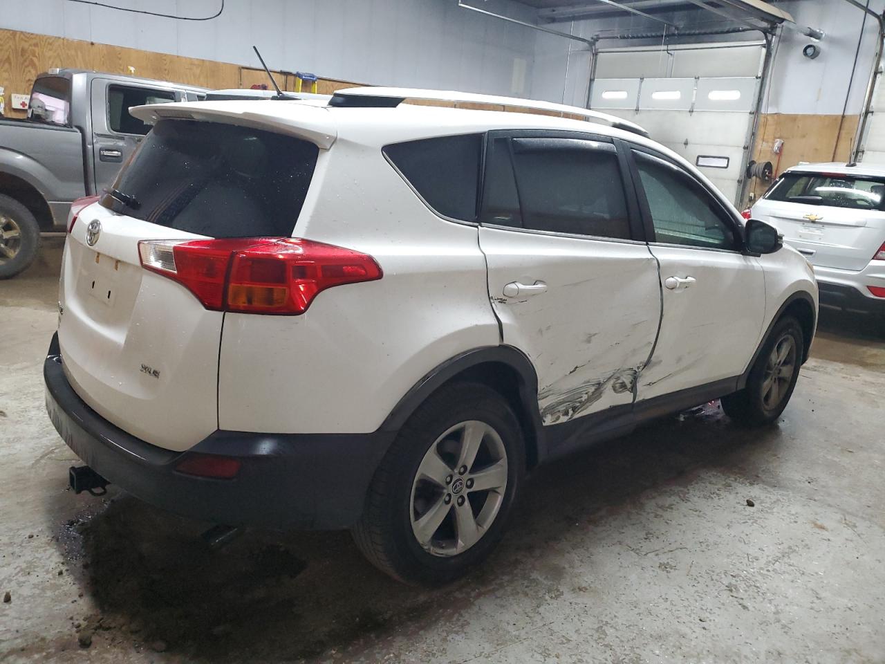 2015 Toyota RAV 4 - Image 3