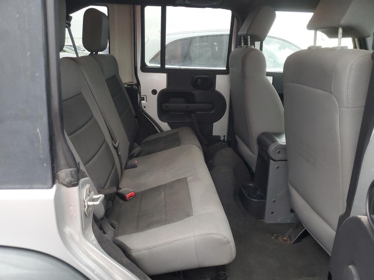 2009 Jeep Wrangler - Image 11